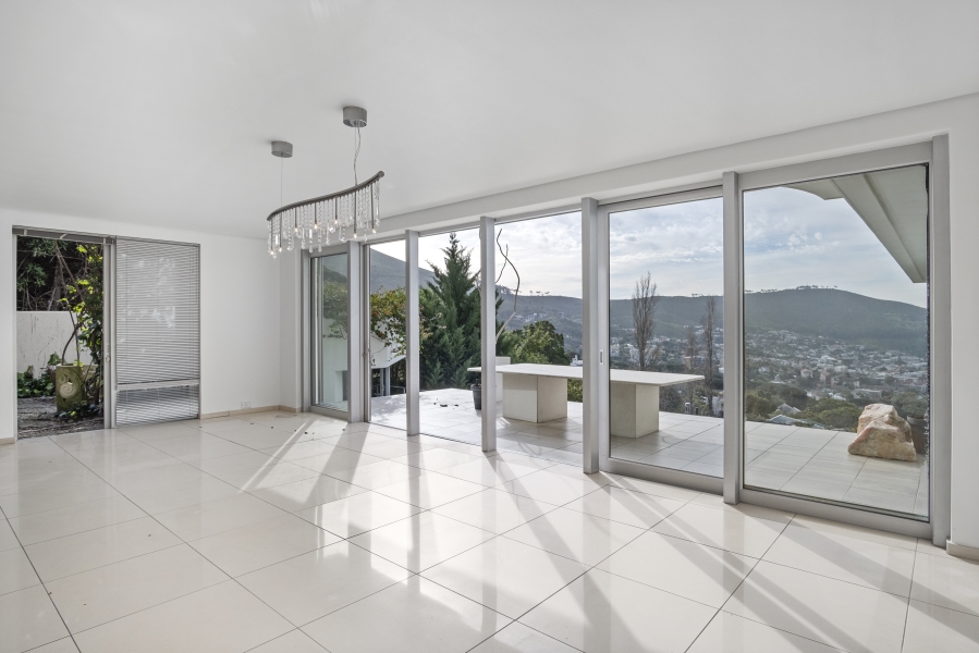 4 Bedroom Property for Sale in Higgovale Western Cape